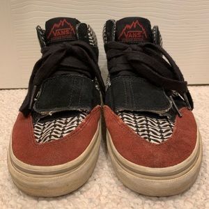 Black/White/Red Vans Half-Cab Shoes